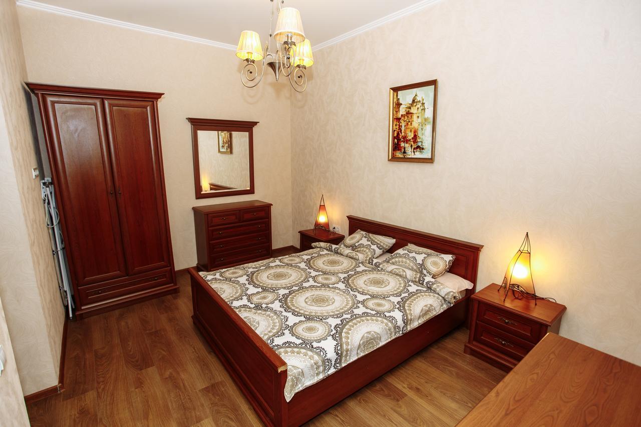 Apartment Near Museum Lviv Bagian luar foto