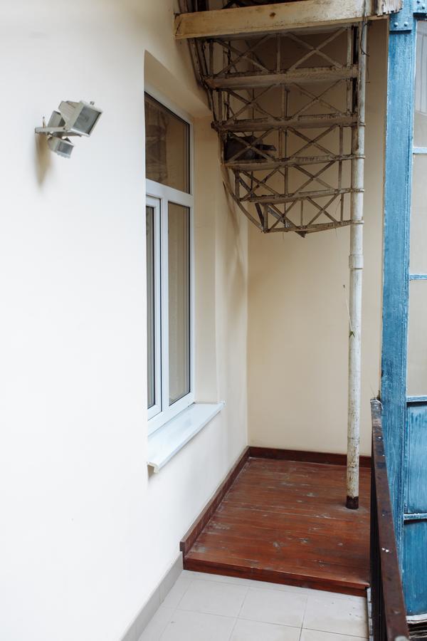 Apartment Near Museum Lviv Bagian luar foto