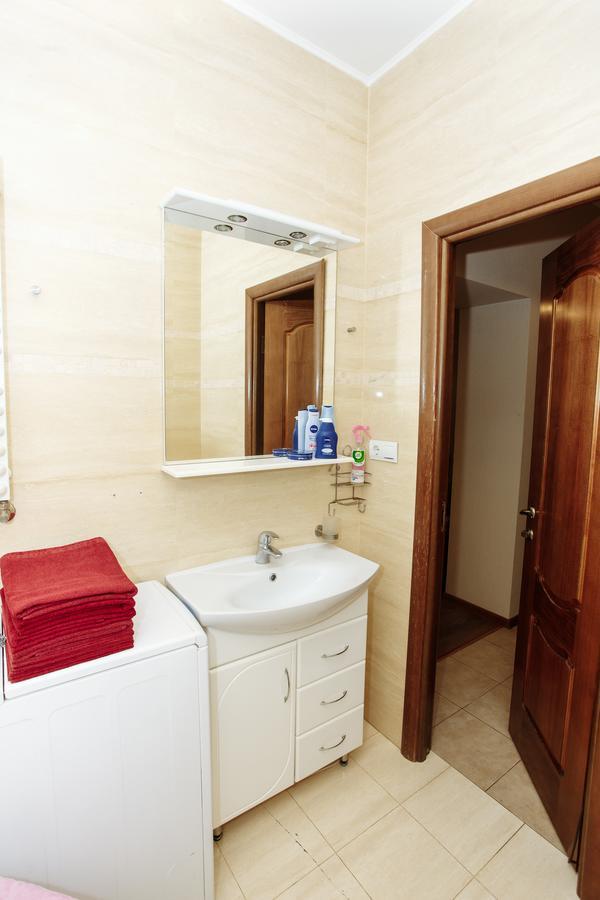 Apartment Near Museum Lviv Bagian luar foto