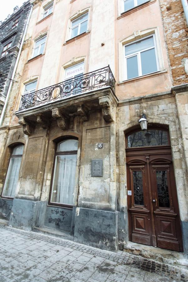 Apartment Near Museum Lviv Bagian luar foto